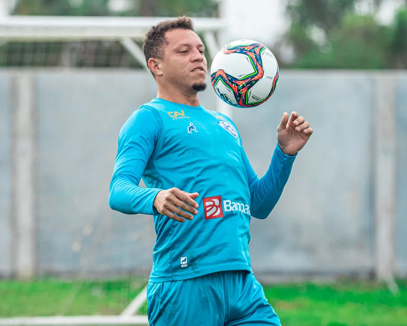 O Náutico, que disputa a Série C, acertou a contratação do zagueiro paraense Perema, ex-Paysandu.