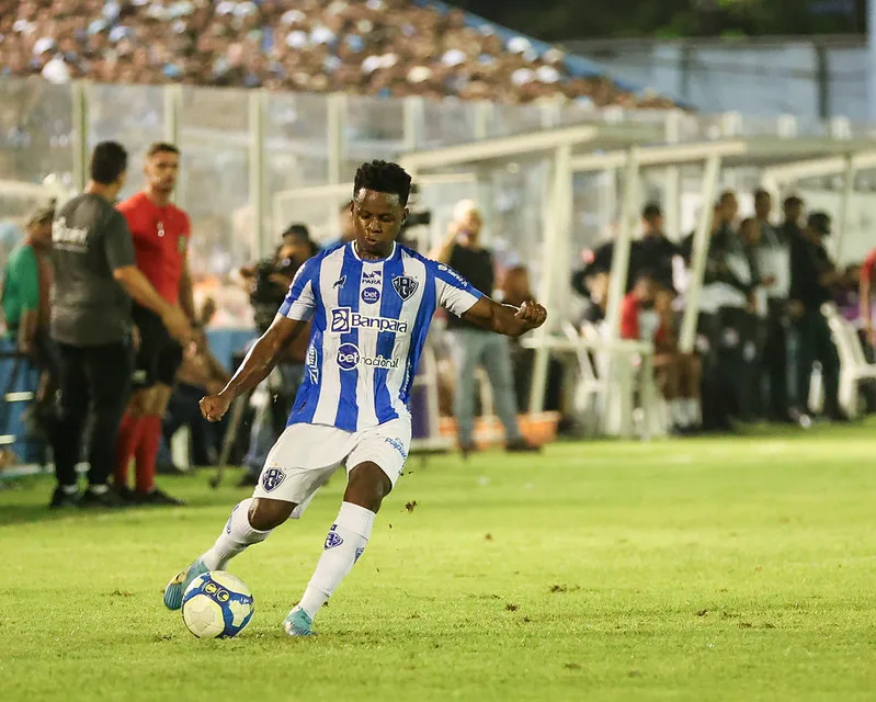 Cazares chegou e já estreou no time, inclusive com assistência para gol. Foto: Jorge Luís Totti/Paysandu