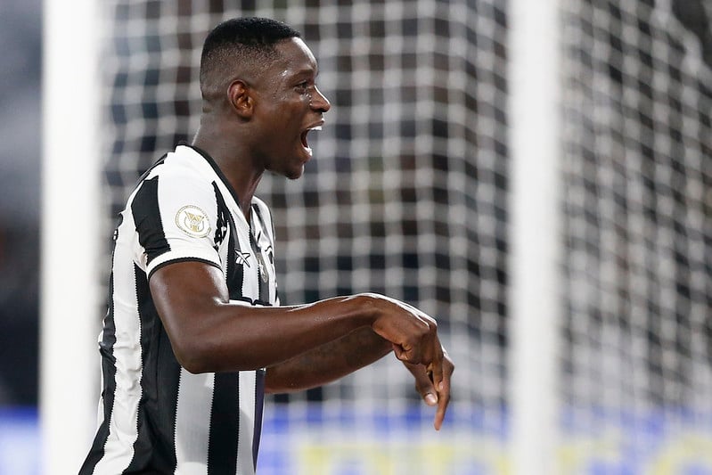 O atacante Luiz Henrique é o mais recente jogador a deixar o Botafogo rumo ao Lyon, da França