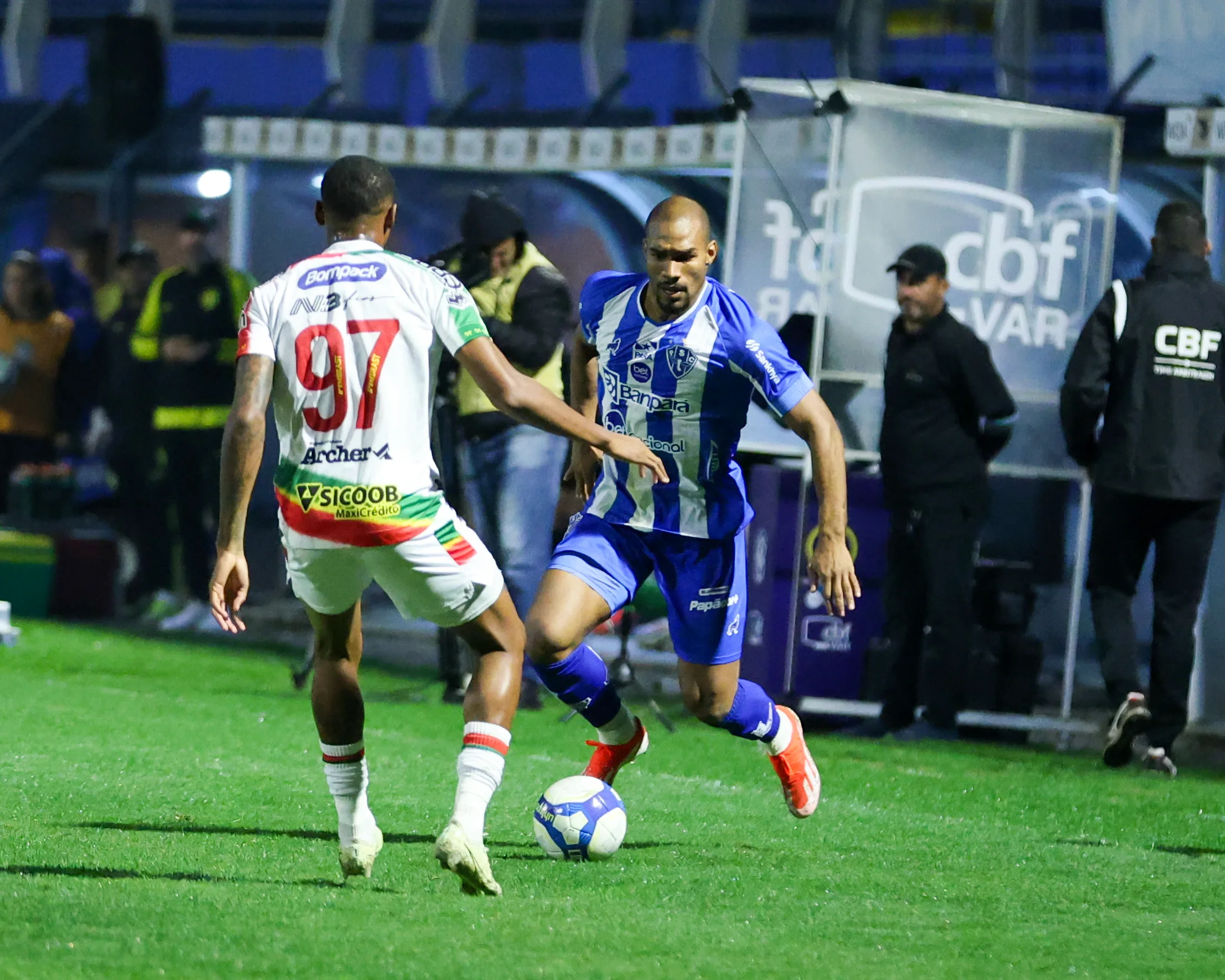 Com a  derrota, time bicolor segue em 11º na tabela da Série B - Foto: Jorge Luis Totti/PSC