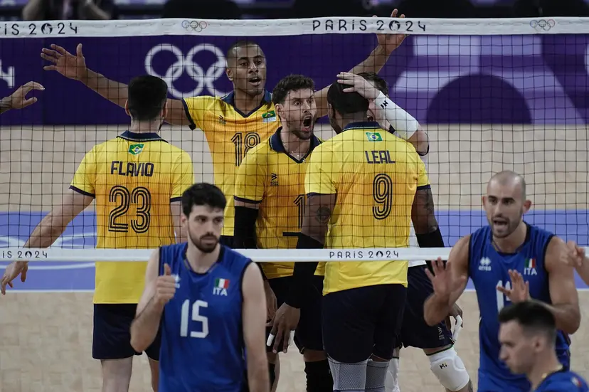 Vôlei Masculino - Brasil x Italia - Foto: Alexandre Loureiro/COB