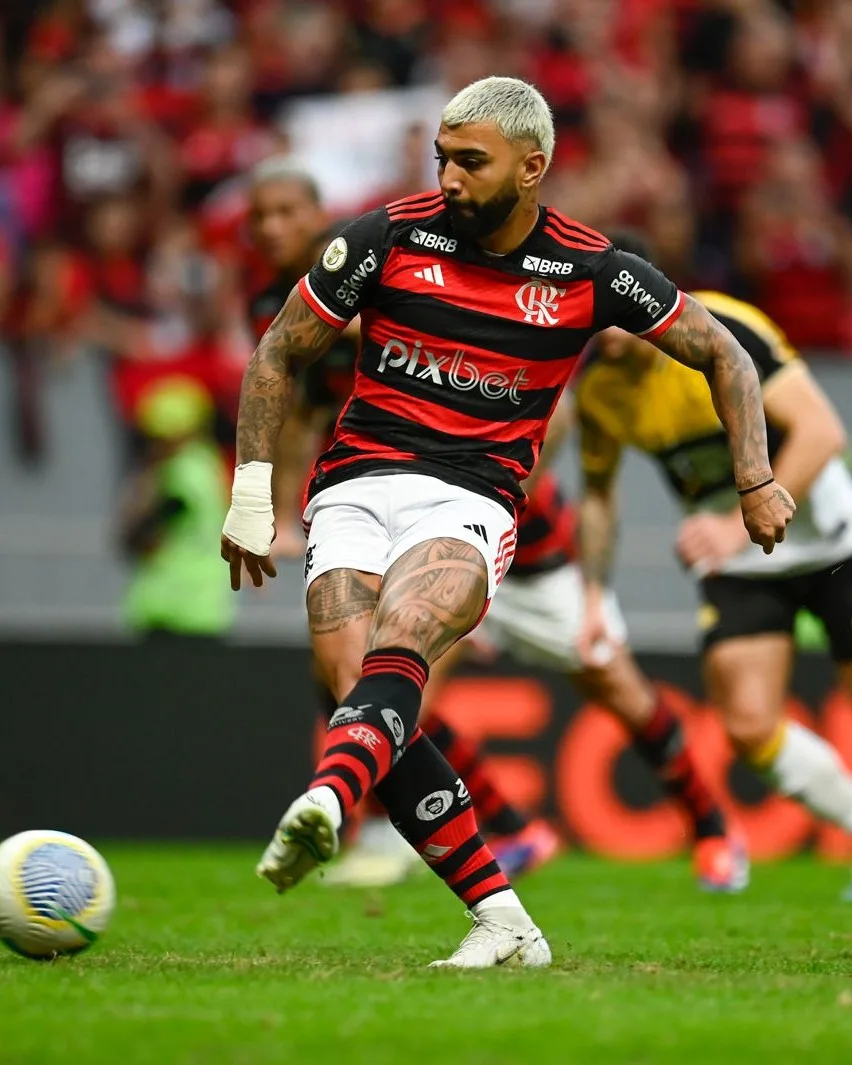 Em má fase no Flamengo, o atacante Gabriel Barbosa, o Gabigol, publicou uma decisão importante em sua carreira.