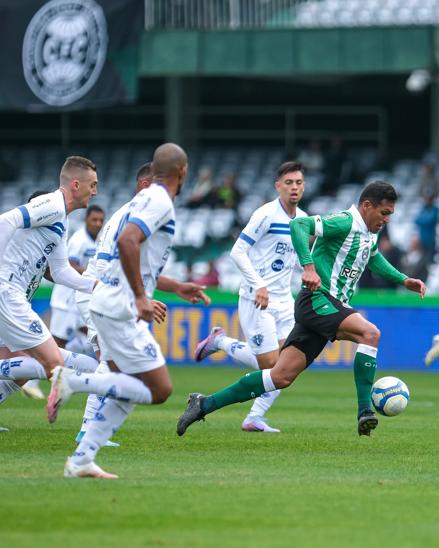 Paysandu e Coritiba jogaram na manhã deste domingo. Foto: JP Pacheco | Coritiba