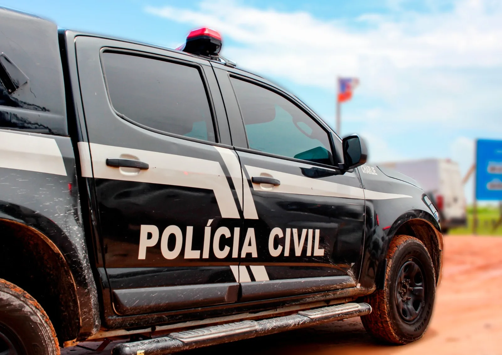 Nesta quinta-feira (25), a Polícia Civil do Pará, por meio da Delegacia do Marco, prendeu um homem que furtava pneus durante a madrugada, em Belém. 