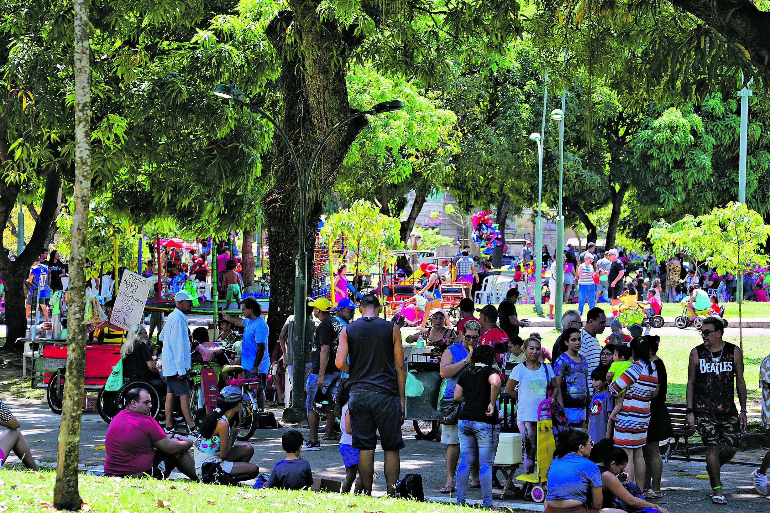 A Estação das Docas, o Forte do Presépio e a Praça da República foram alguns dos principais pontos turísticos da cidade visitados em mais um domingo das férias escolares