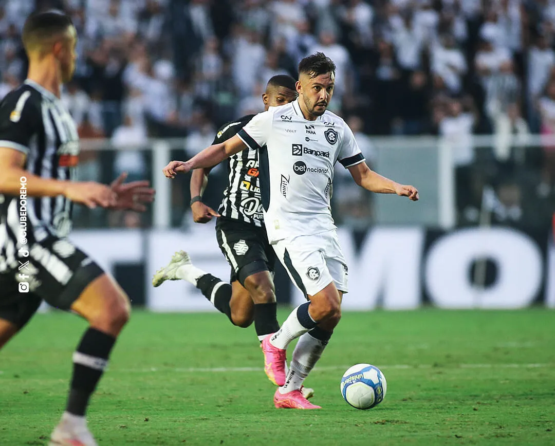 O Clube do Remo perdeu para o Figueirense por 1 a 0 e se complicou na busca por uma das últimas vagas para a próxima fase da Série C.