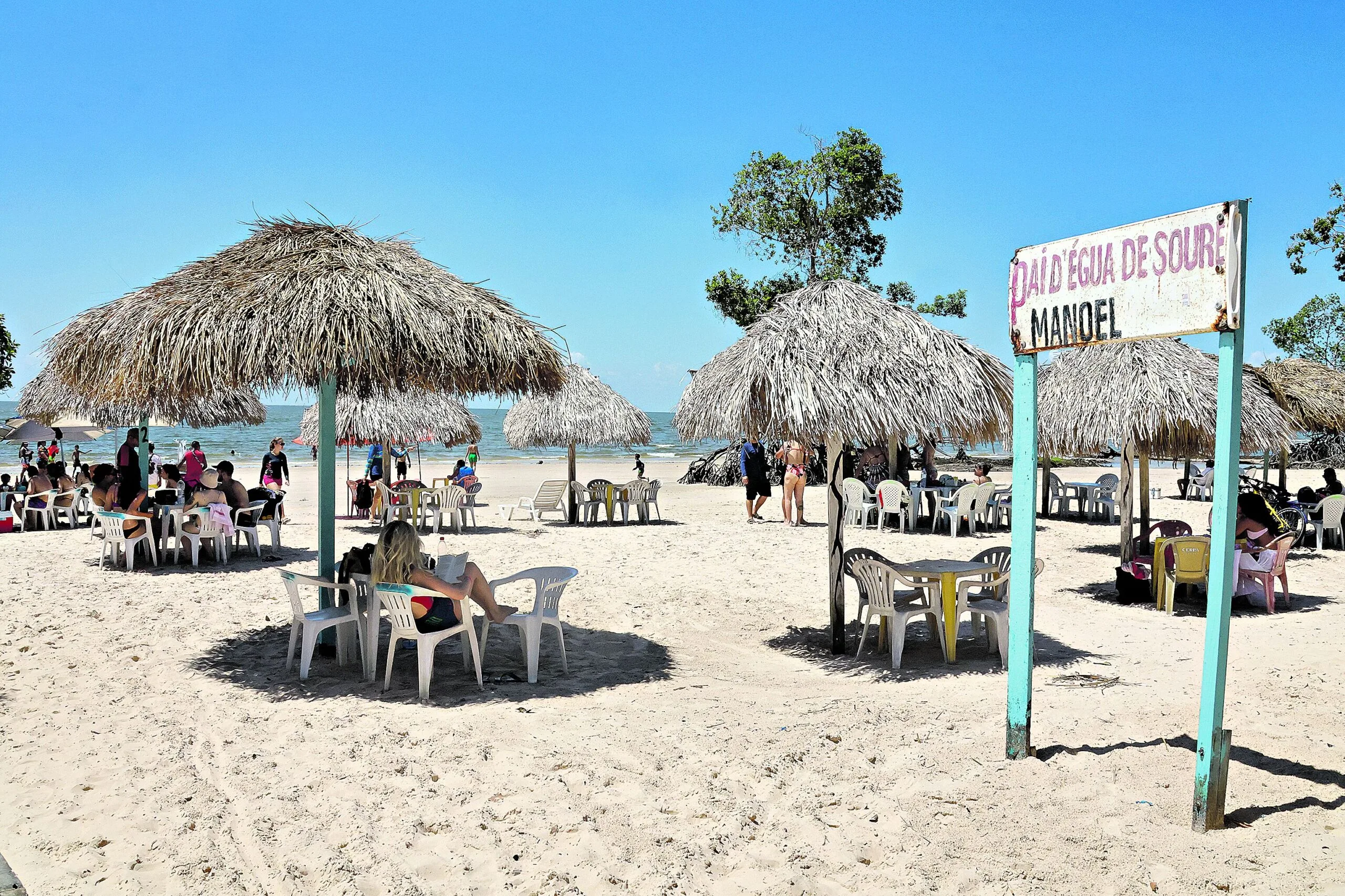 A cidade sediou festivais culturais e os visitantes aproveitaram para conhecer as belas praias do Marajó. Bom para os comerciantes, que festejam o movimento grande nos restaurantes e hotéis