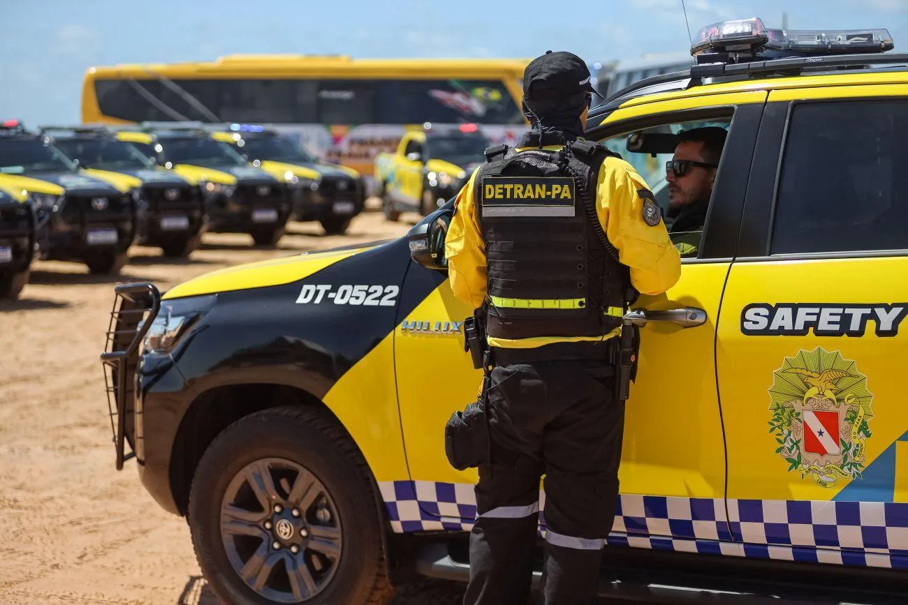 A fiscalização nas principais rodovias estaduais foi reforçada, mas o órgão orientou os veranistas sobre os melhores horários de saída e retorno a Belém.