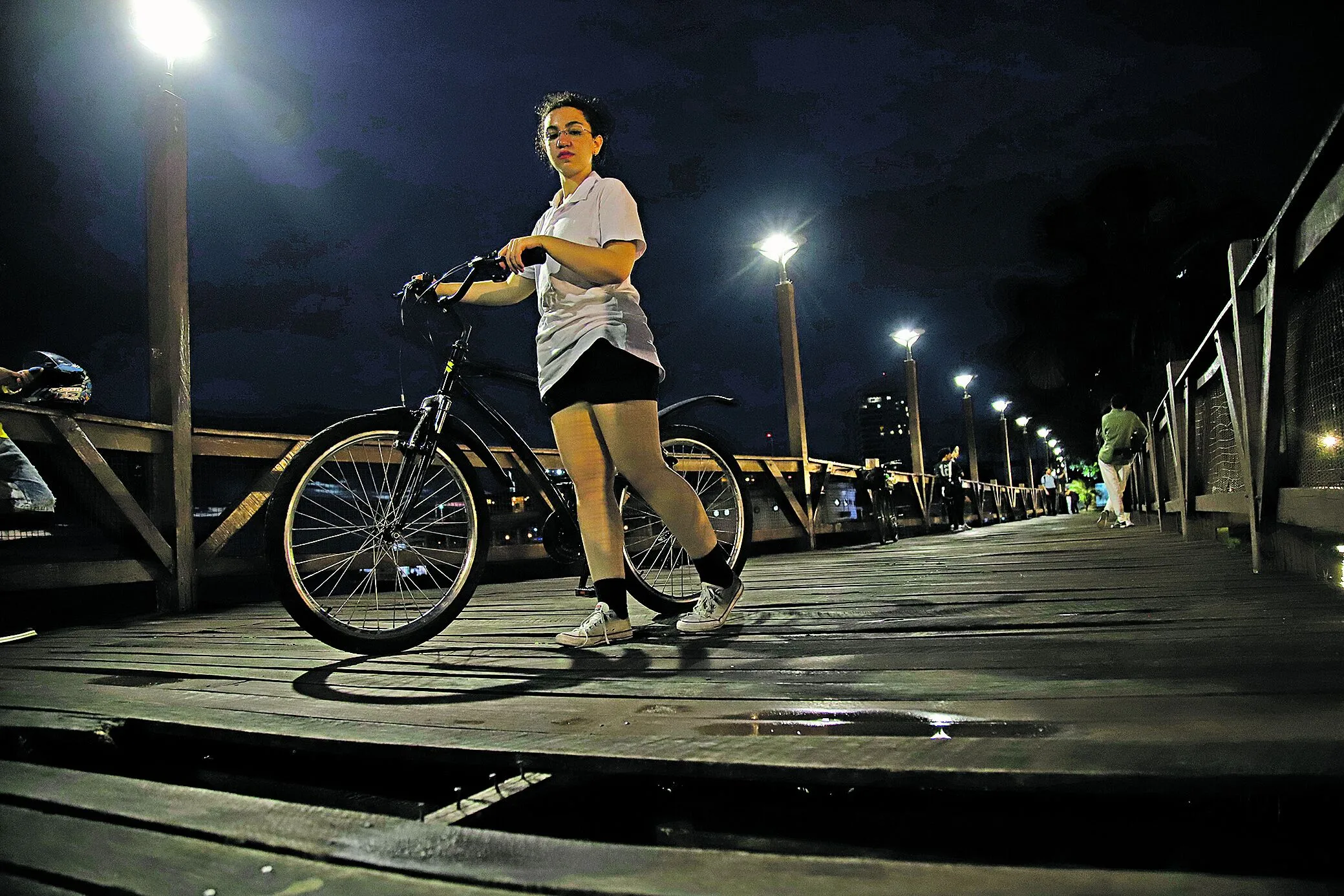 Visitantes e vendedores dizem que ponto turístico da capital tem espaços deteriorados, além da falta de iluminação e segurança Foto: Wagner Almeida / Doário do Pará.