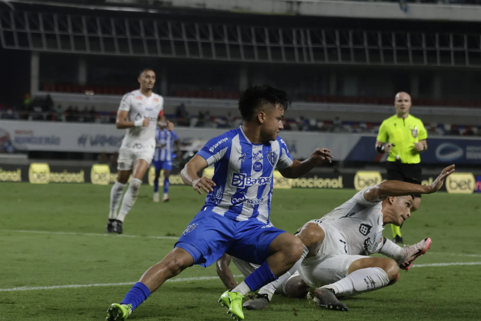 O Paysandu enfrenta o Santos em Belém. Foto: Wagner Almeida/Diário do Pará