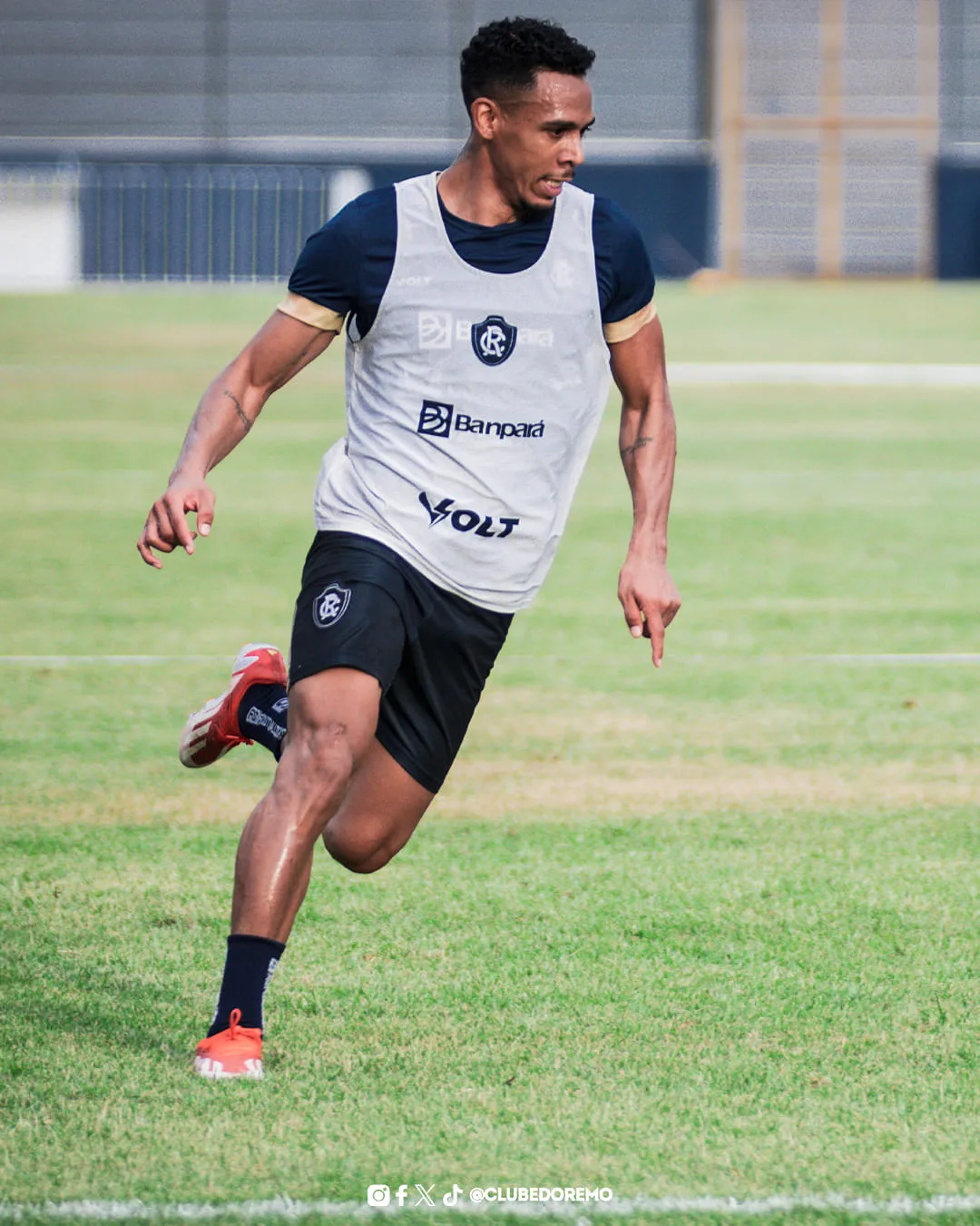 jogadores e comissão técnica do Clube do Remo terão a oportunidade de entrar em campo sabendo dos resultados de seus concorrentes direto