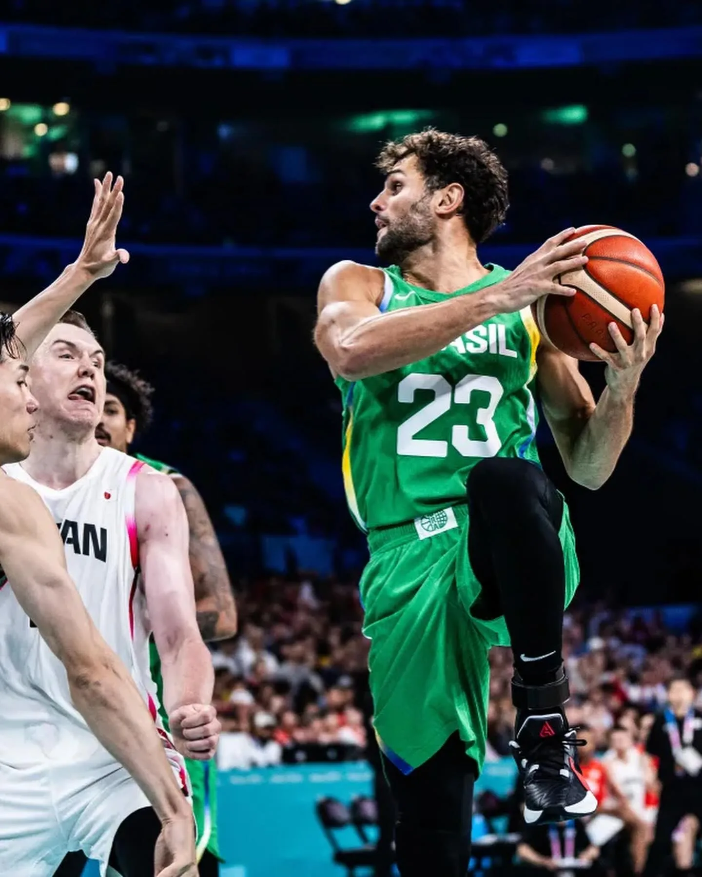 Os resultados do basquete nesta sexta-feira (2) colocaram o Brasil no mata-mata, mas também aumentaram as chances de a seleção ter um adversário indigesto nas quartas de final.