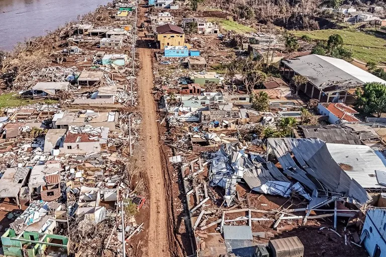 Medida Provisória publicada nesta quarta-feira (7) no Diário Oficial da União permite a inclusão de mais nove municípios do Rio Grande do Sul no cadastramento para apoio financeiro às famílias impactadas
