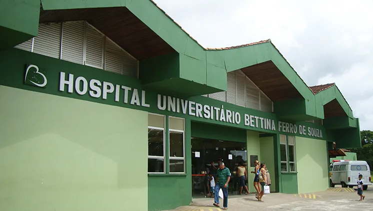 Desde 2023, o Hospital Universitário Bettina Ferro foi oficializado pelo Ministério da Saúde como centro de referência para diagnóstico e tratamento de doenças raras e genéticas,