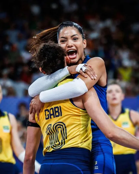 O Brasil está na semifinal. : @photos.lulu/COB e FIVB
