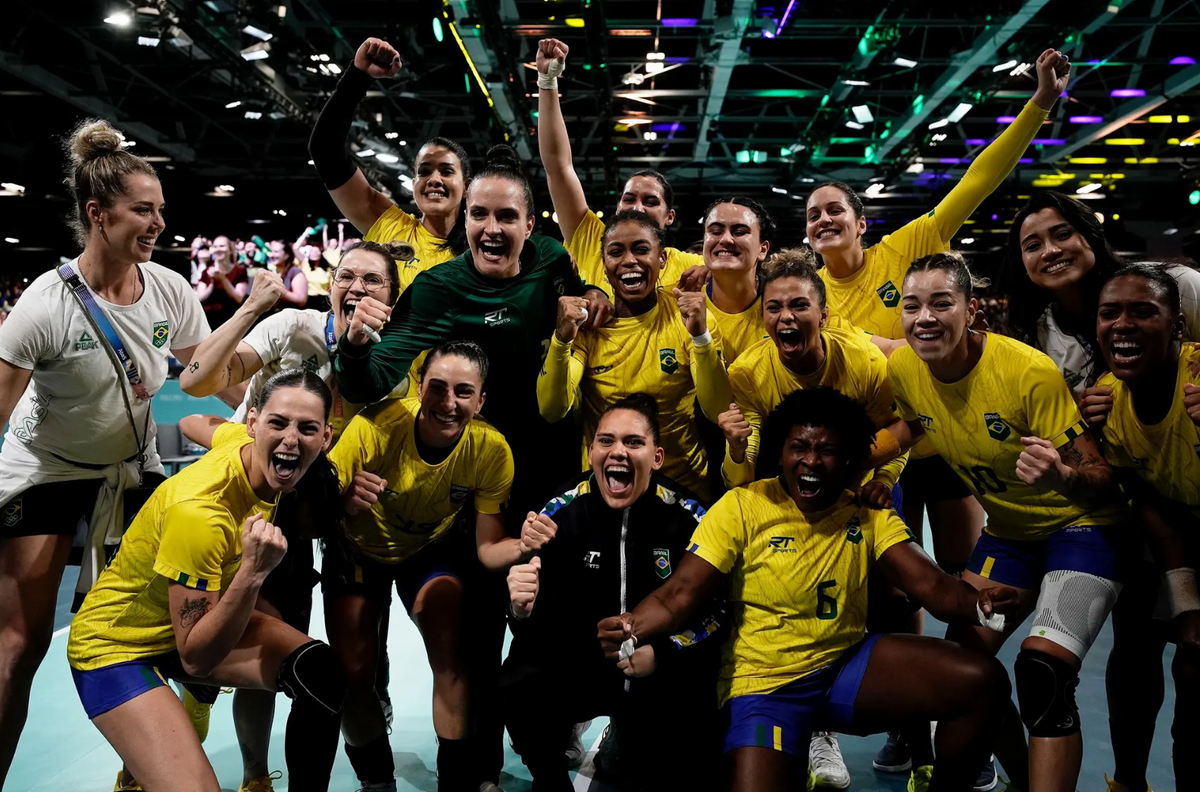 Seleção de handebol feminino Crédito: Alexandre Loureiro/COB