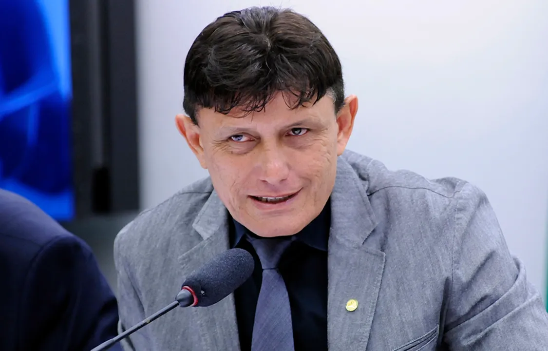 Candidato à Prefeitura de Belém, o deputado federal Éder Mauro, do PL, destinou R$ 420 mil a Alessandro Barbosa de Sales, também do PL