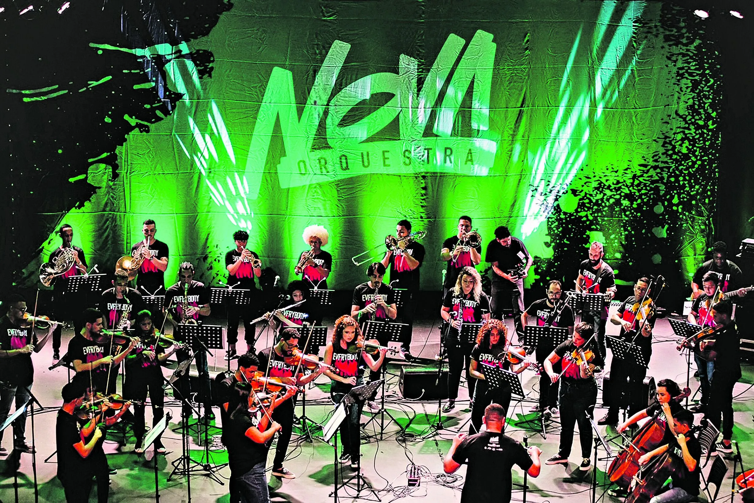 Nova Orquestra faz concerto com sucessos do pagode dos anos 1990 no Gasômetro