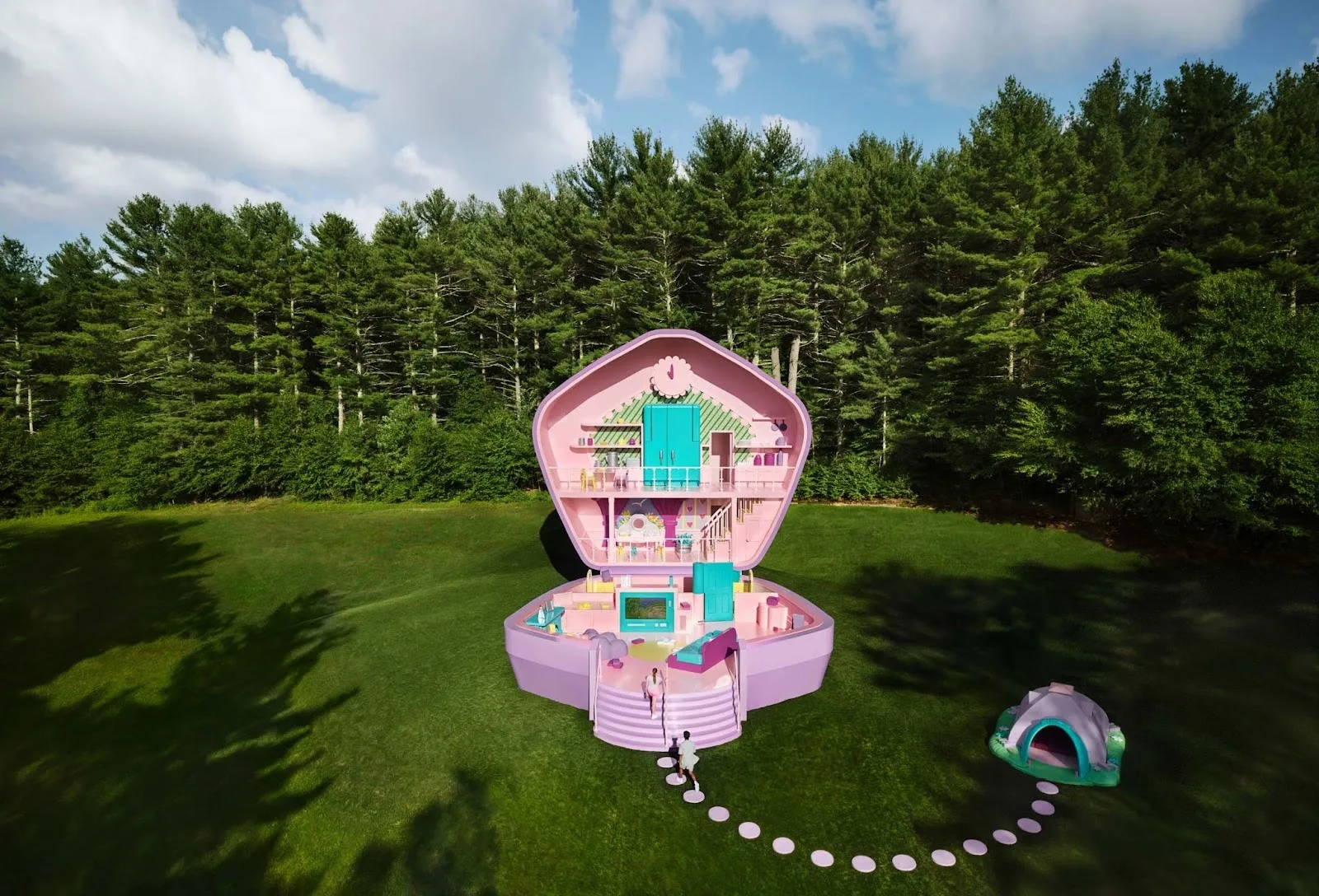 Febre dos anos 90, o compacto da Polly Pocket ganha casa em tamanho real no Airbnb