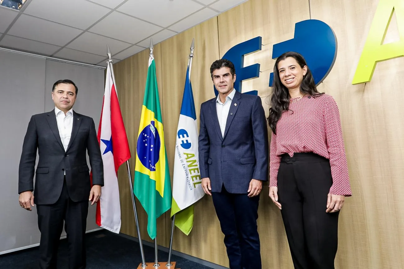 O governador, Helder Barbalho, esteve na sede da Agência em Brasília (DF) na tarde de hoje, 6, para confirmar a decisão e foi recebido por Sandoval Feitosa, diretor-geral da entidade reguladora, e Agnes da Costa, também diretora.